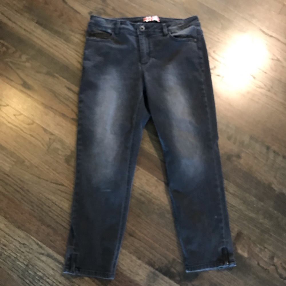 Makers Black Jeans Zipper Detail 31